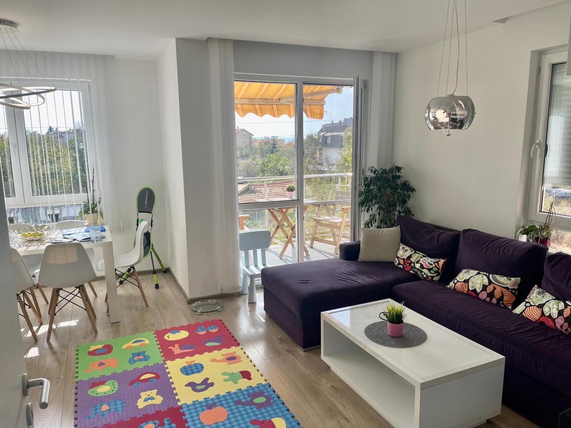 Briz Apartment; 2 Bdr; 6 Guests; Private Parking Varna Bagian luar foto